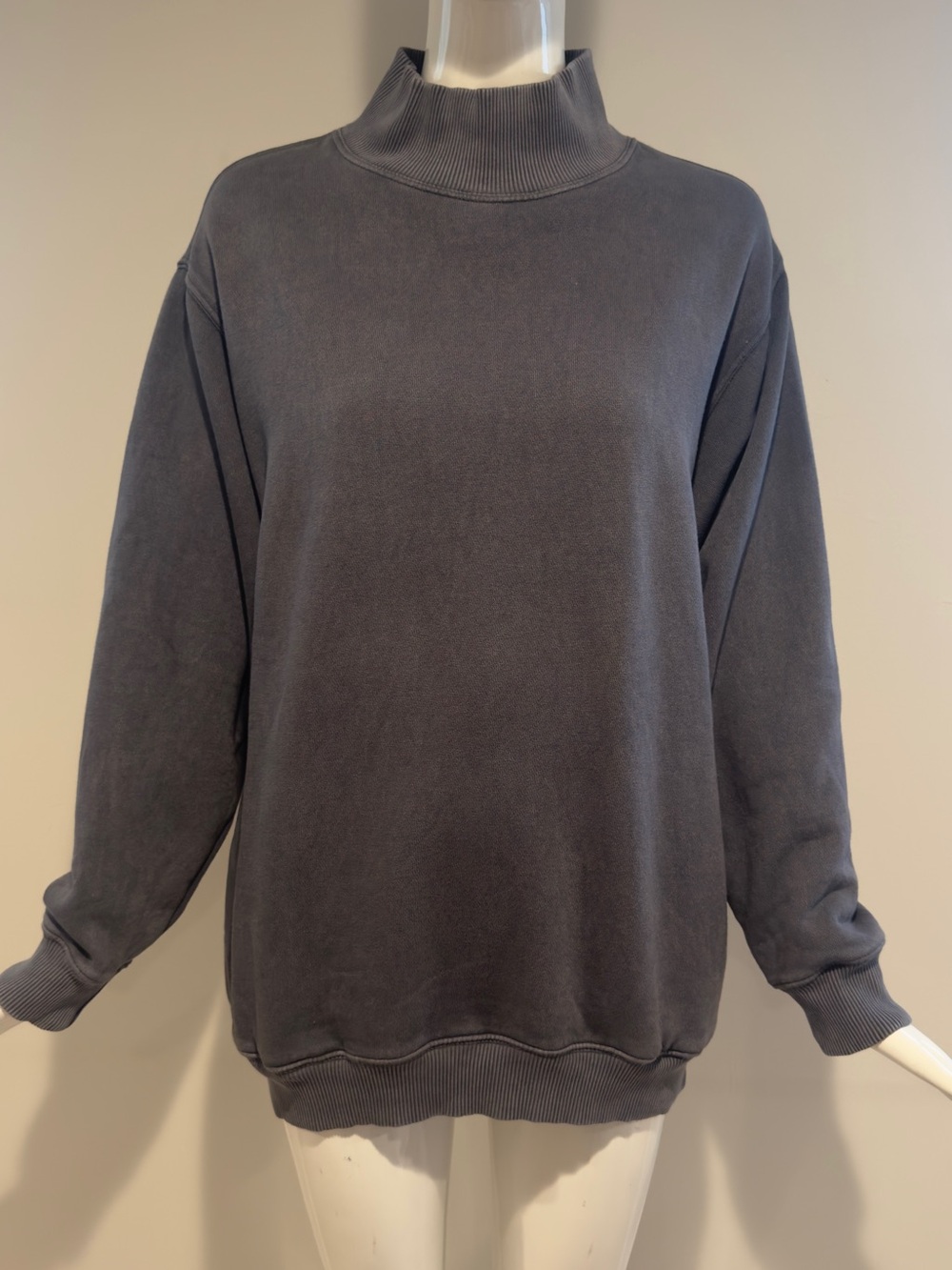 Aerie Oversized Mock Neck Sweatshirt Size Small – Washed Charcoal